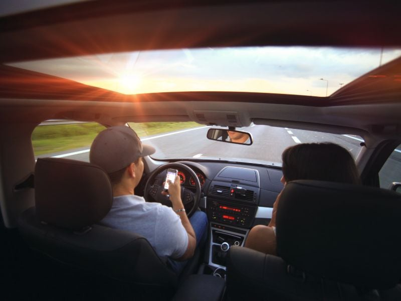 dich-vu-lai-xe-ho-dam-bao-tinh-c